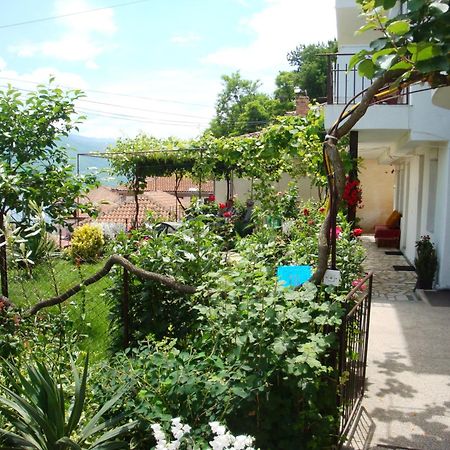 Apartments Villa Saray Ohrid Exterior photo